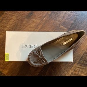 Bcbg taupe women’s shoe